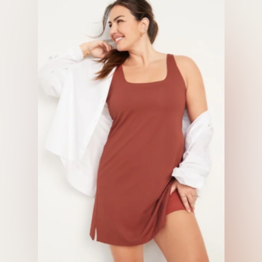 NWT - Old Navy PowerSoft Shelf- Bra Rust Athletic Activewear Dress